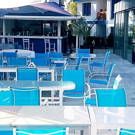 Blue Bay Sea View Apartmán
